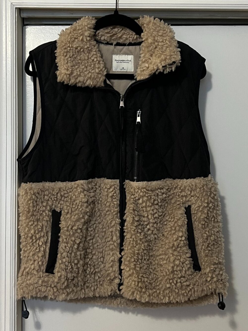 Abercrombie Black and Tan Quilted Sherpa Vest